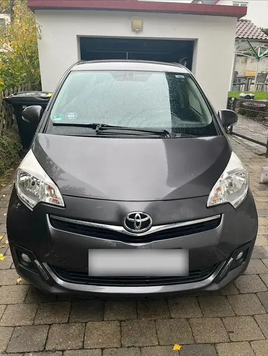 Toyota Verso-S