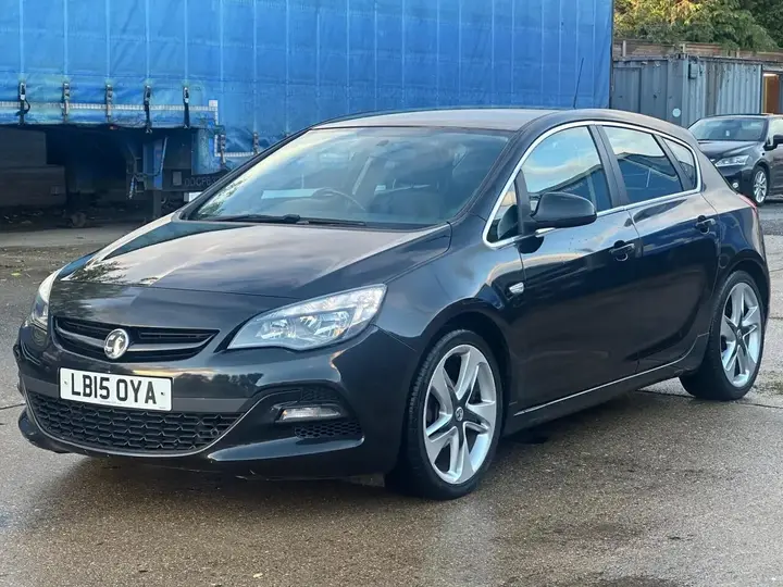 Vauxhall Astra 2015 photo 4
