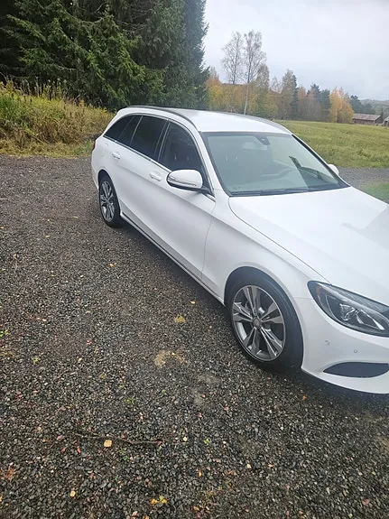 Mercedes-Benz C250 2015 photo 3