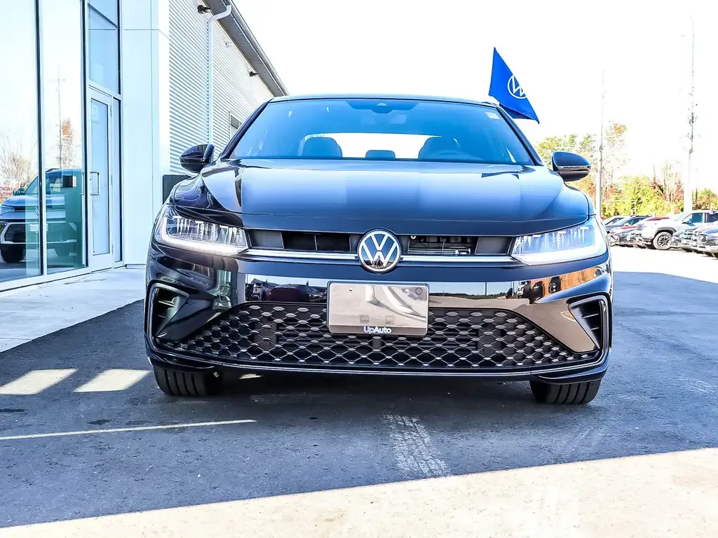 Volkswagen Jetta 2026 photo 2