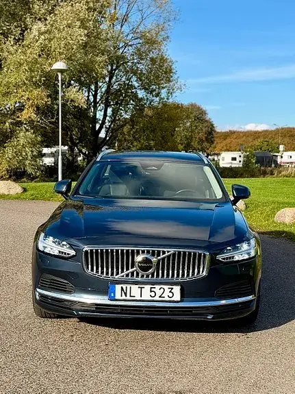 Volvo V90 2022 photo 2