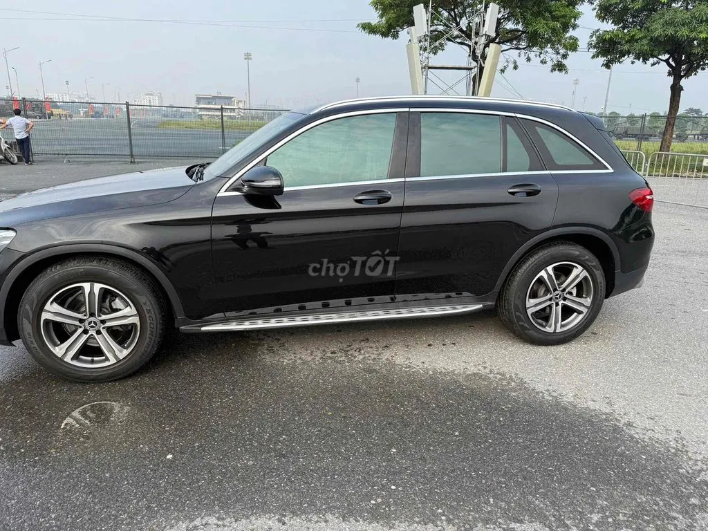 Mercedes-Benz Glc 2018 photo 2