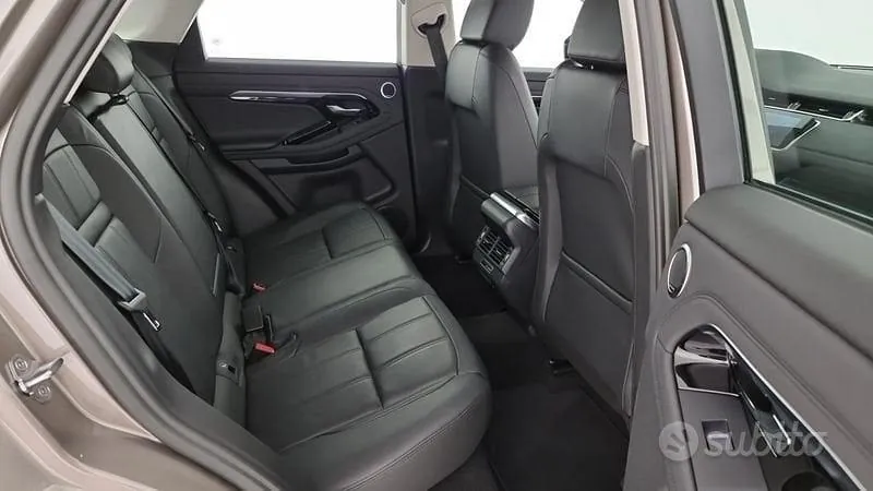 Land Rover Range Rover Evoque 2022 photo 5