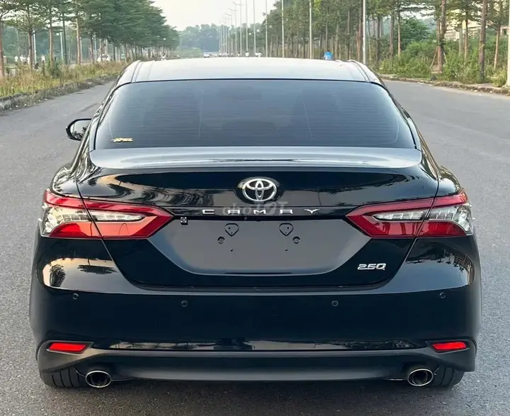 Toyota Camry 2023 photo 3