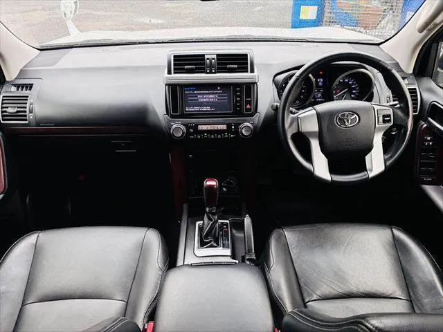 Toyota Land Cruiser Prado 2016 photo 3