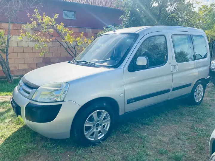 Citroen Berlingo 2004 photo 3