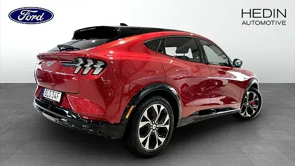 Ford Mustang Mach-E 2021 photo 2