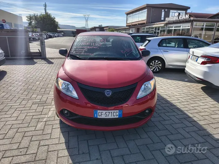 Lancia Ypsilon 2021 photo 2