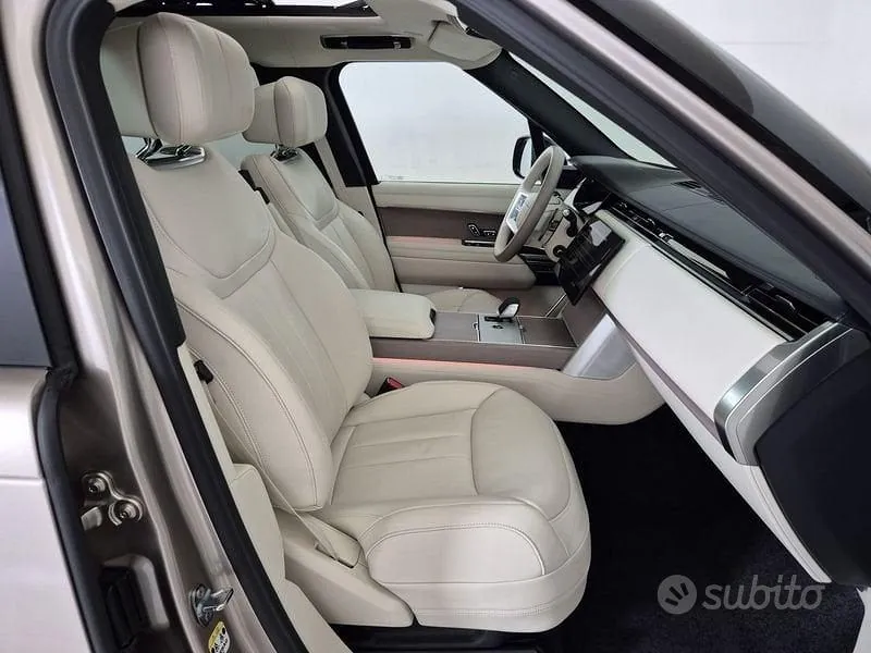 Land Rover Range Rover 2024 photo 3