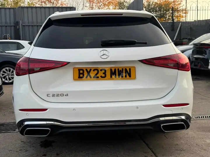Mercedes-Benz C-Class 2023 photo 4