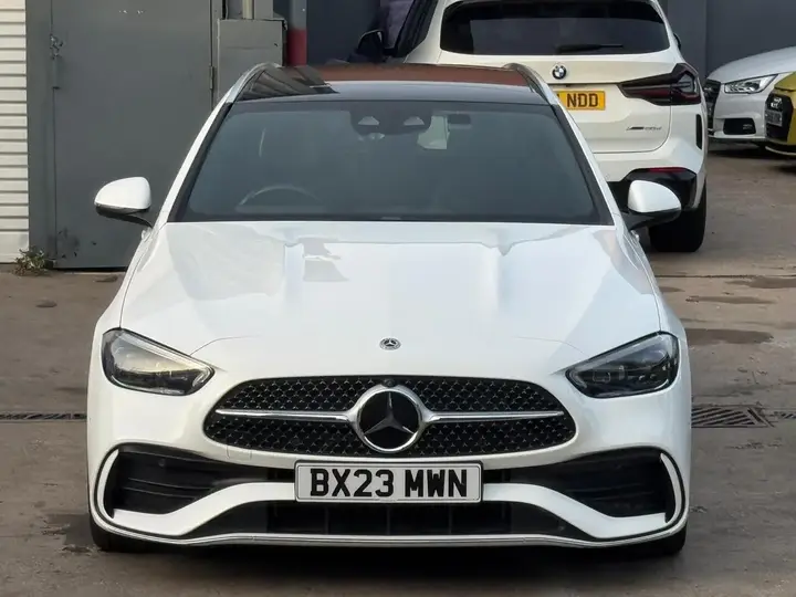 Mercedes-Benz C-Class 2023 photo 2