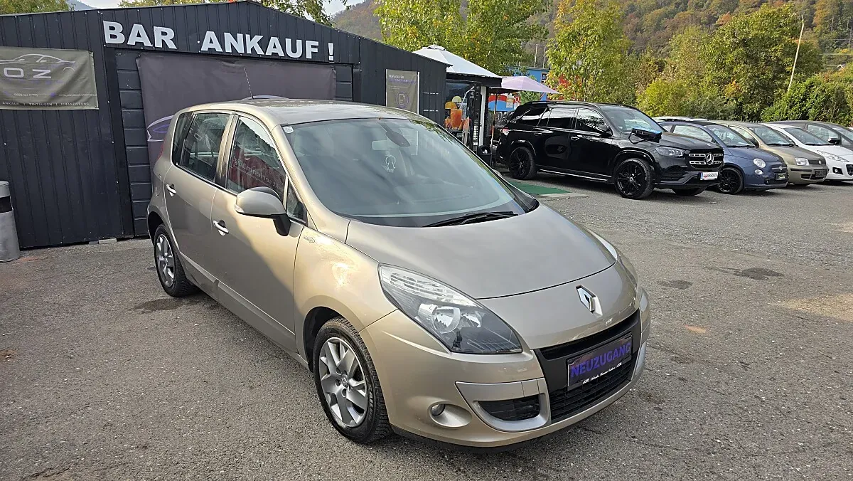 Renault Grand Scénic 2011 photo 3