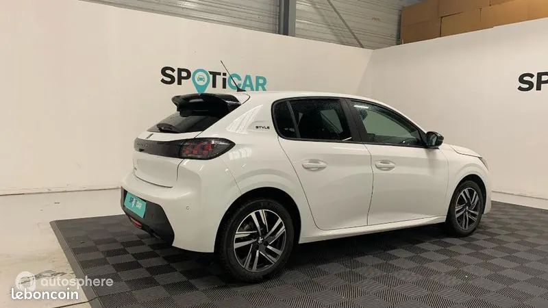 Peugeot 208 2023 photo 5