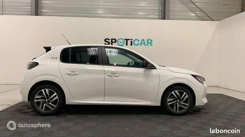 Peugeot 208 2023 photo 4