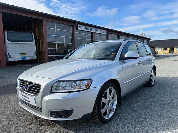 Volvo V50 2010 photo 3