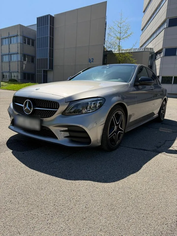 Mercedes-Benz C300