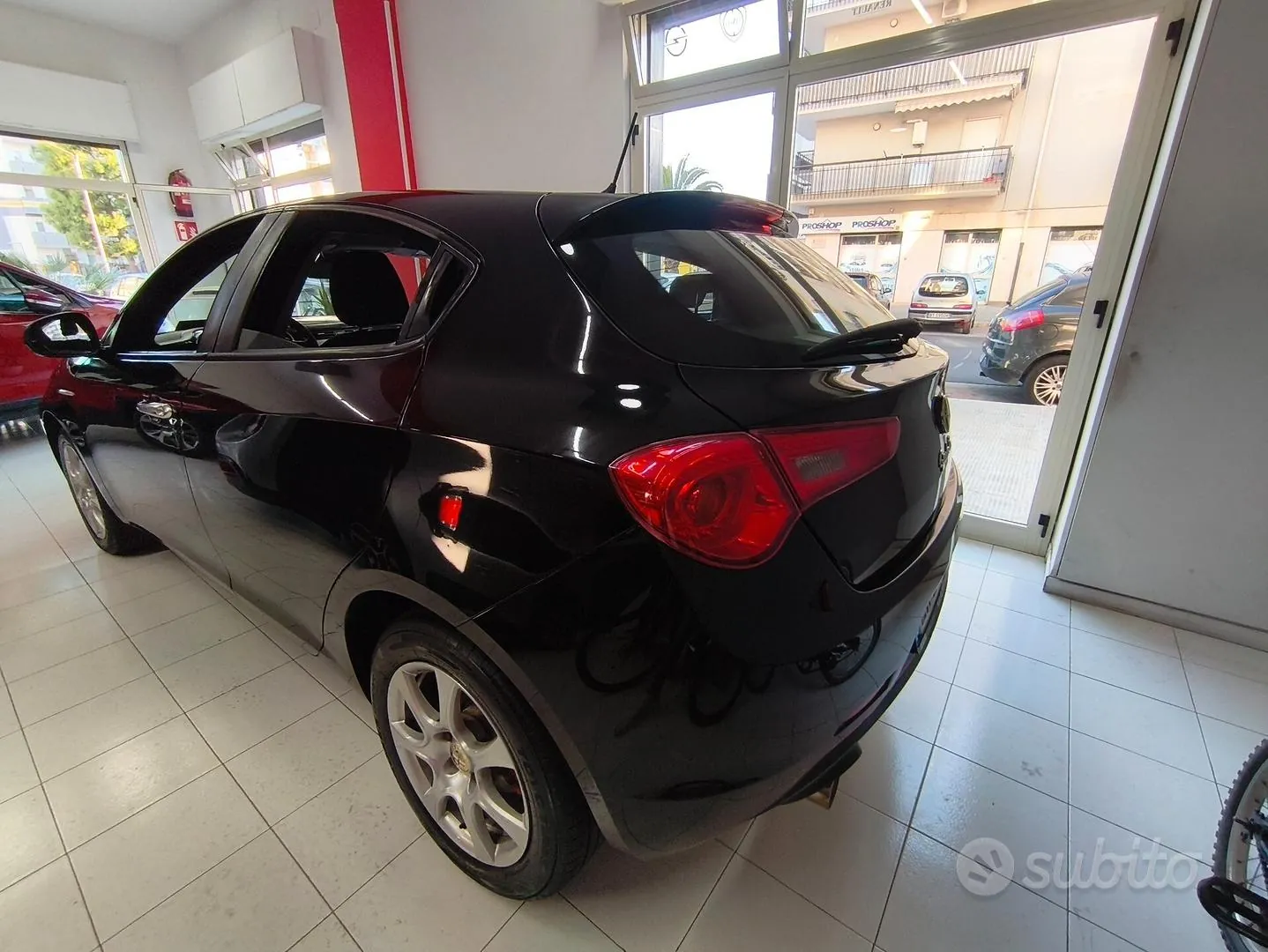 Alfa Romeo Giulietta 2012 photo 4