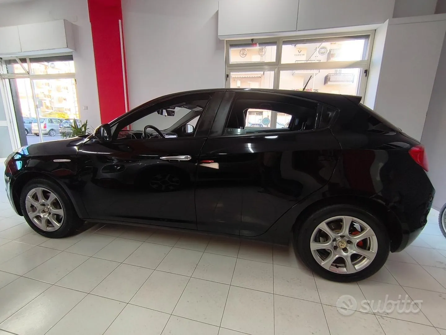 Alfa Romeo Giulietta 2012 photo 3