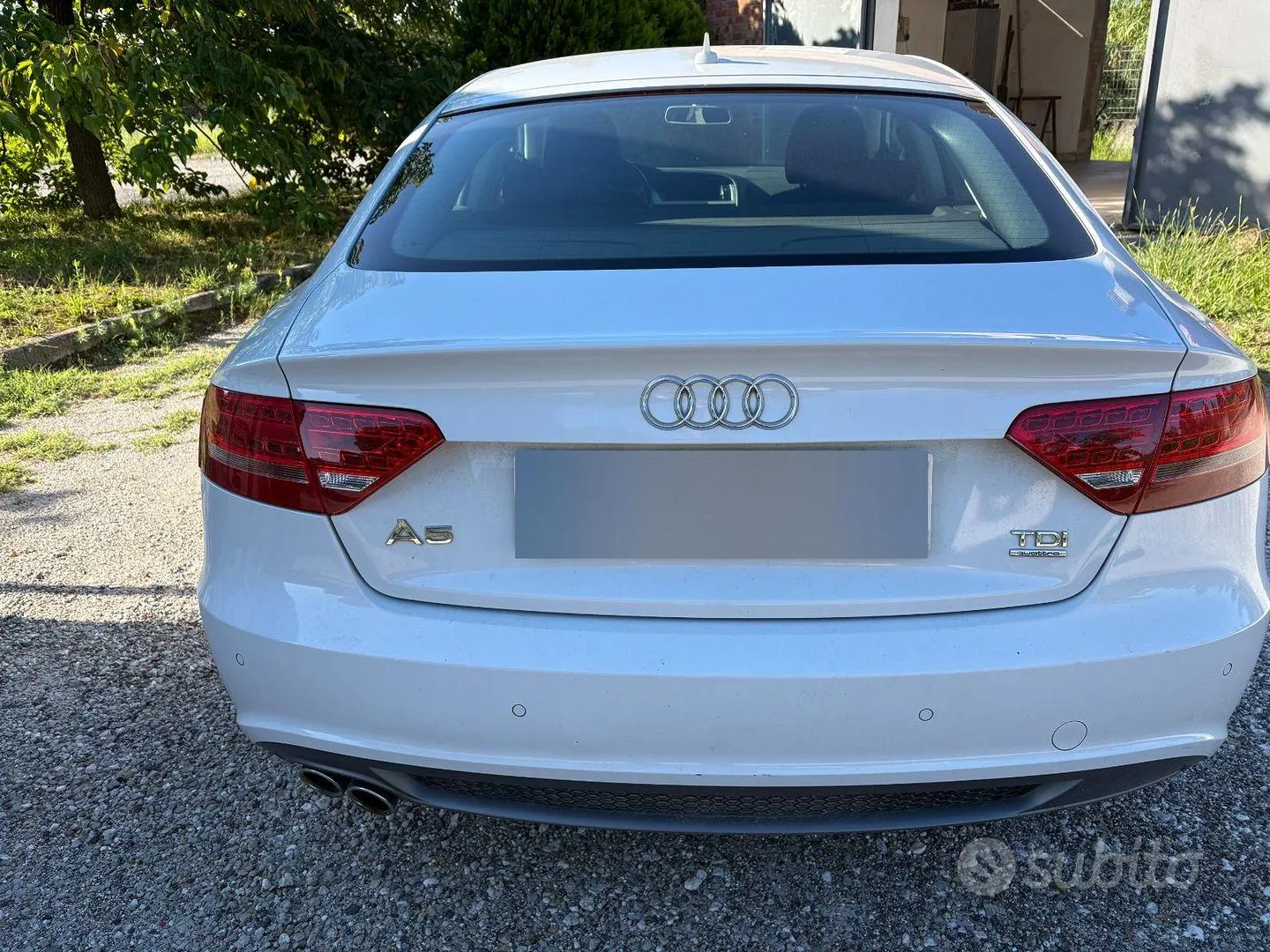 Audi A5 2011 photo 2