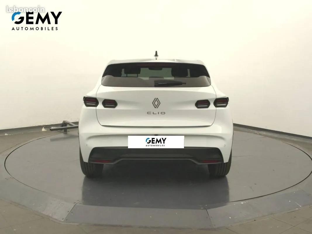 Renault Clio 2026 photo 5