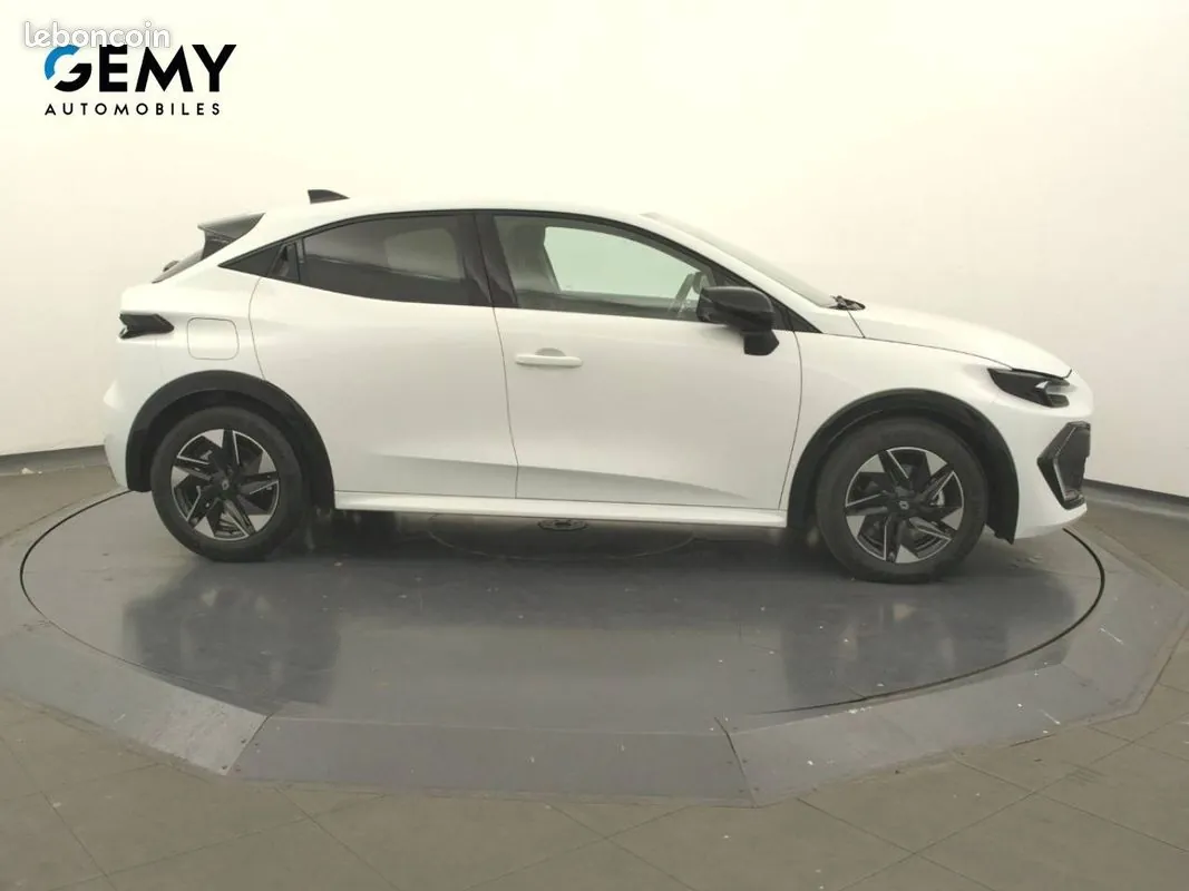 Renault Clio 2026 photo 4