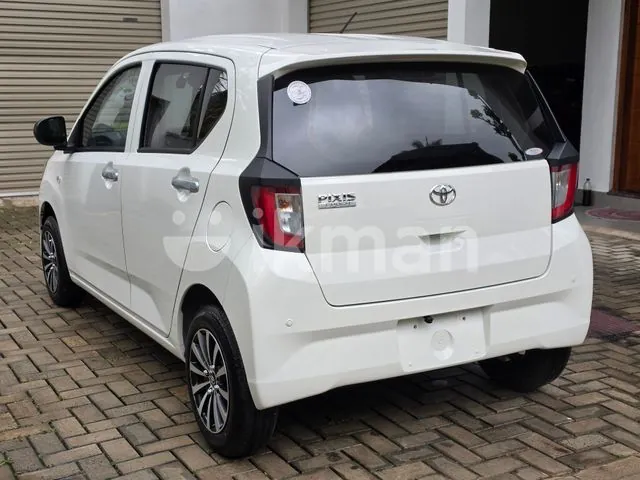Suzuki Wagon R Fx 2024 photo 4