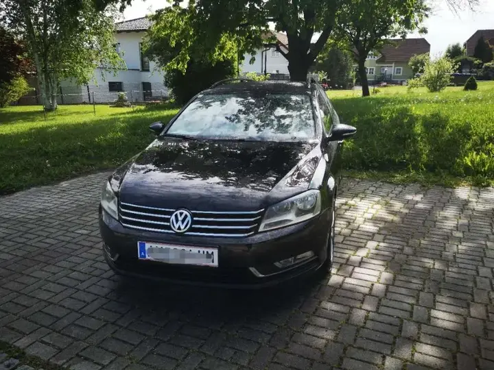 Volkswagen Passat 2011 photo 3