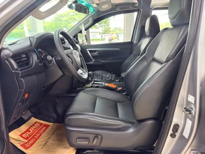 Toyota Fortuner 2024 photo 4