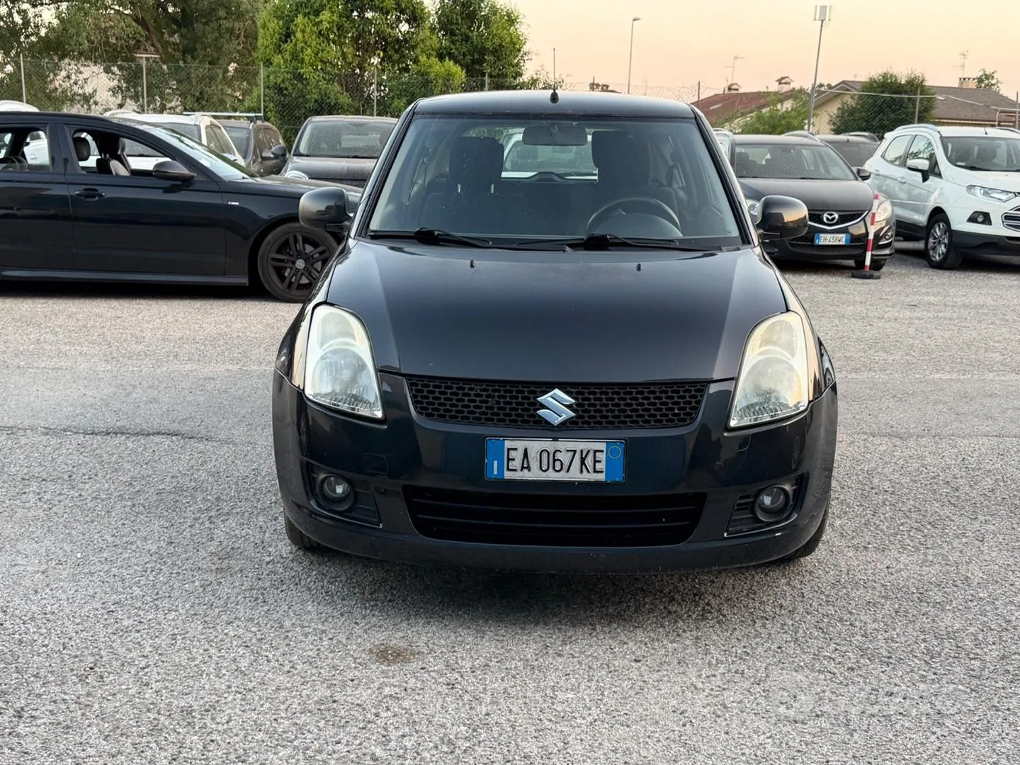 Suzuki Swift 2010 photo 3