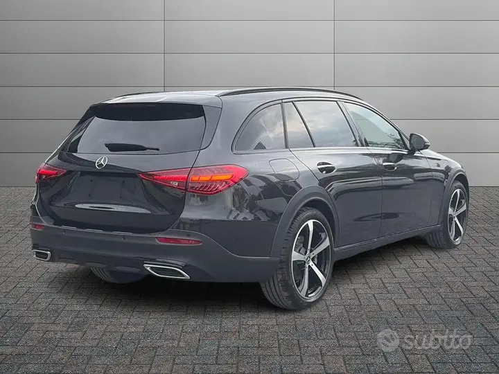 Mercedes-Benz C 220 2022 photo 2