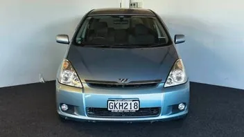 Toyota Wish 2003 photo 3