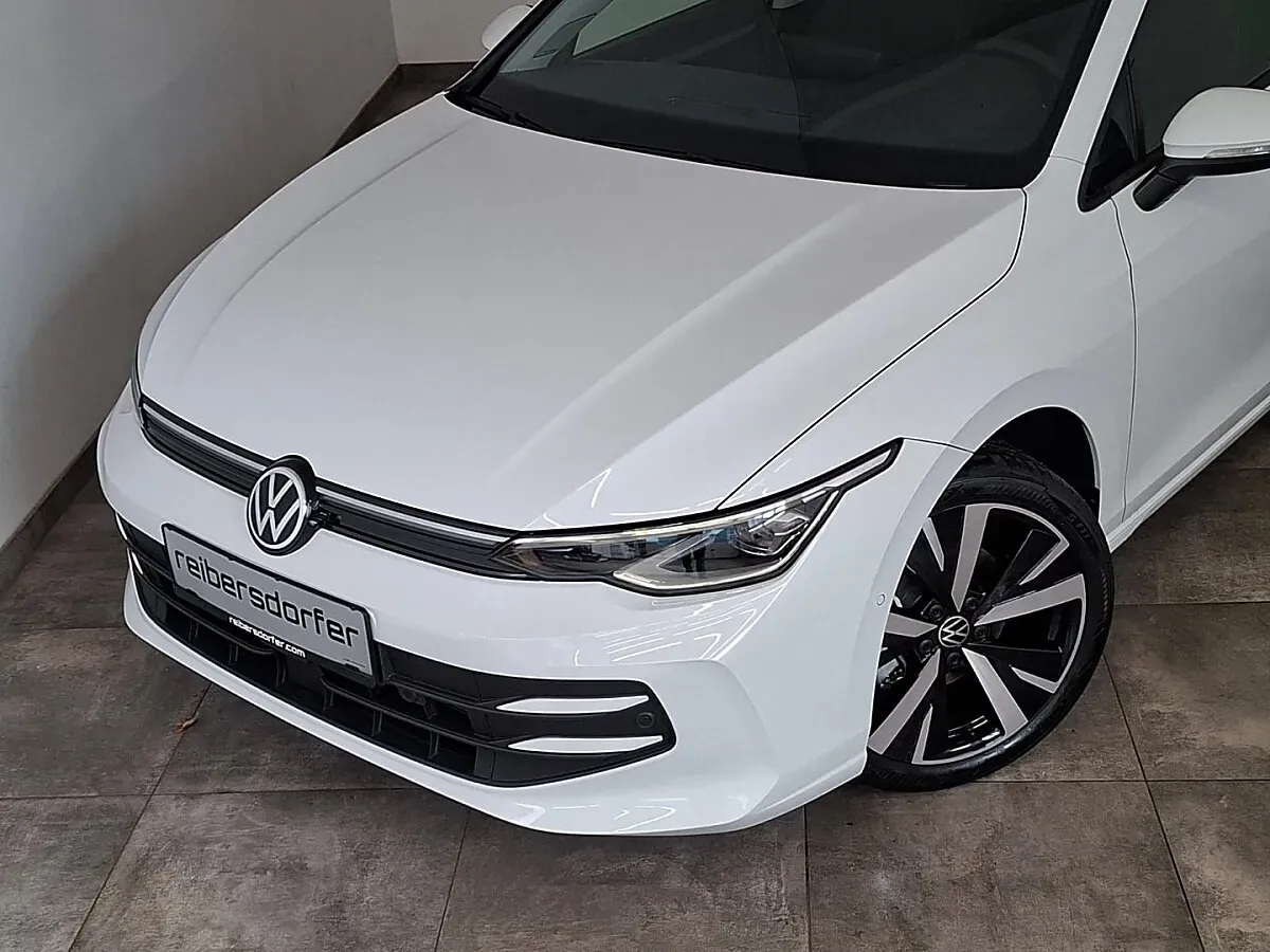 Volkswagen Golf 2026 photo 2