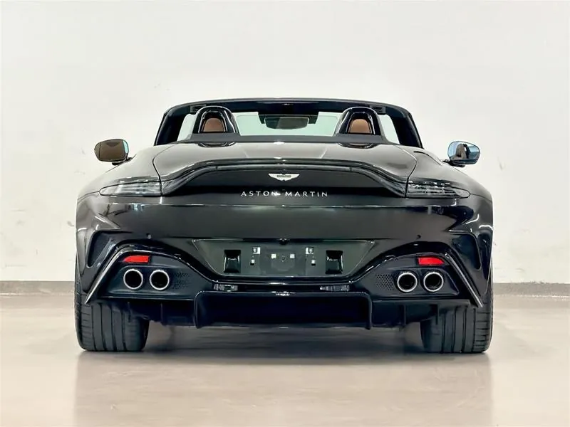 Aston Martin Vantage 2026 photo 5