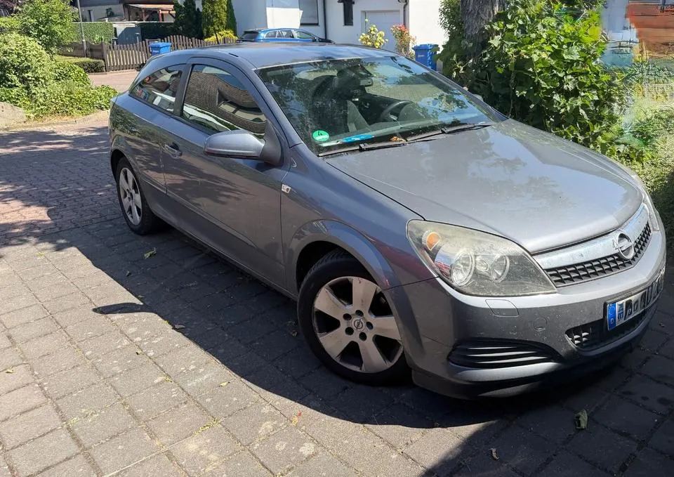 Opel Astra Gtc