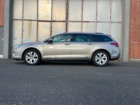 Citroen C5 2012 photo 2