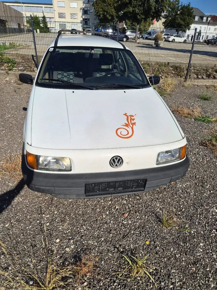 Volkswagen Passat 1990 photo 2