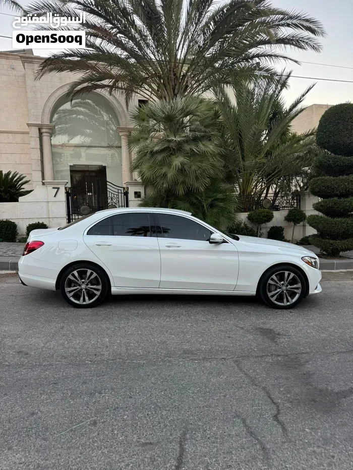 Mercedes-Benz C-Class 2016 photo 3