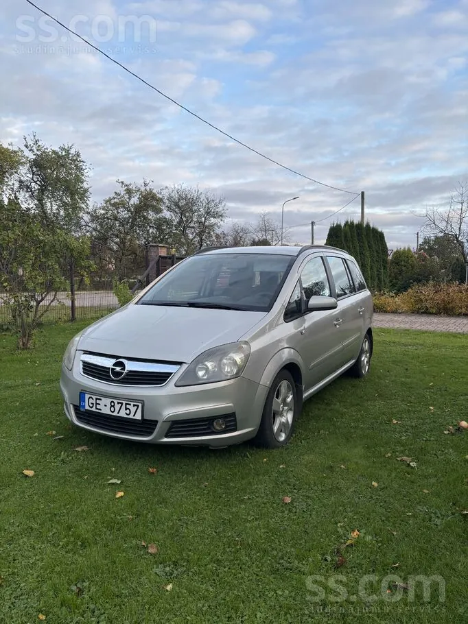Opel Zafira 2006 photo 2