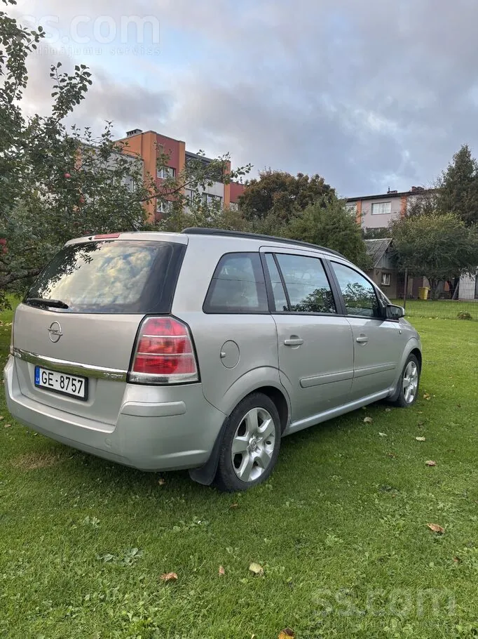 Opel Zafira 2006 photo 4