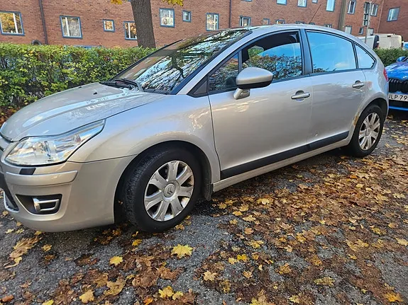 Citroen C4 2010 photo 4