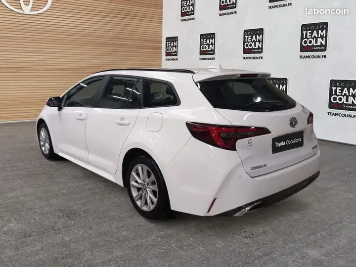 Toyota Corolla 2023 photo 3