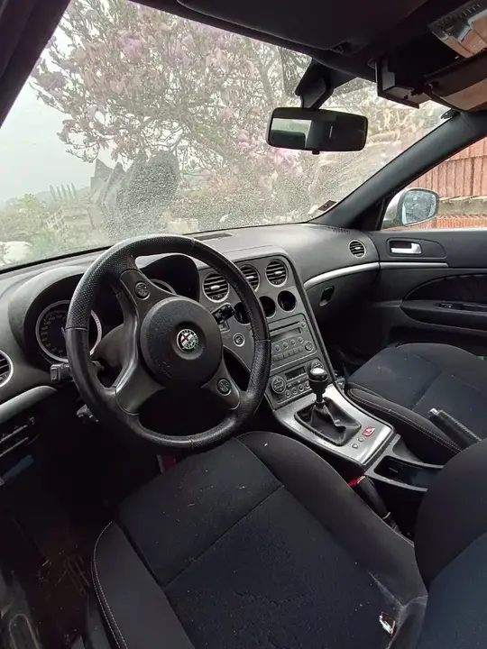 Alfa Romeo 159 2011 photo 3