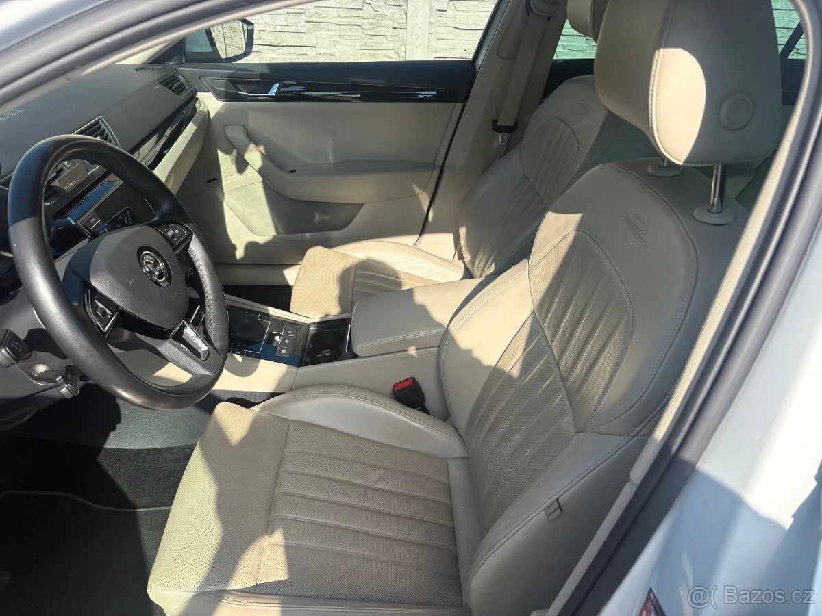 Skoda Superb 2017 photo 5