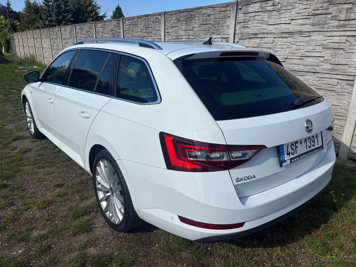 Skoda Superb 2017 photo 2