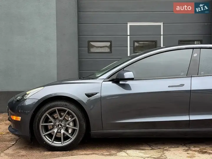 Tesla Model 3 2022 photo 5