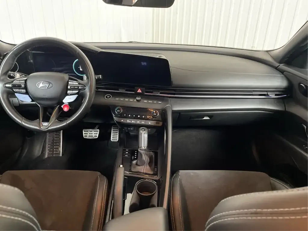 Hyundai Elantra 2025 photo 5