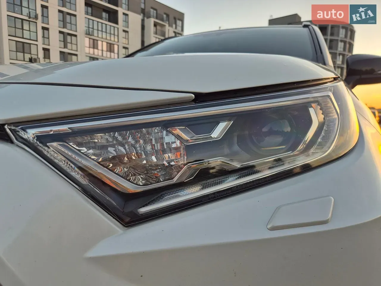 Toyota Rav4 2021 photo 3
