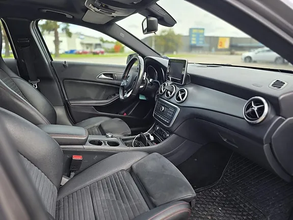 Mercedes-Benz Gla 2016 photo 5