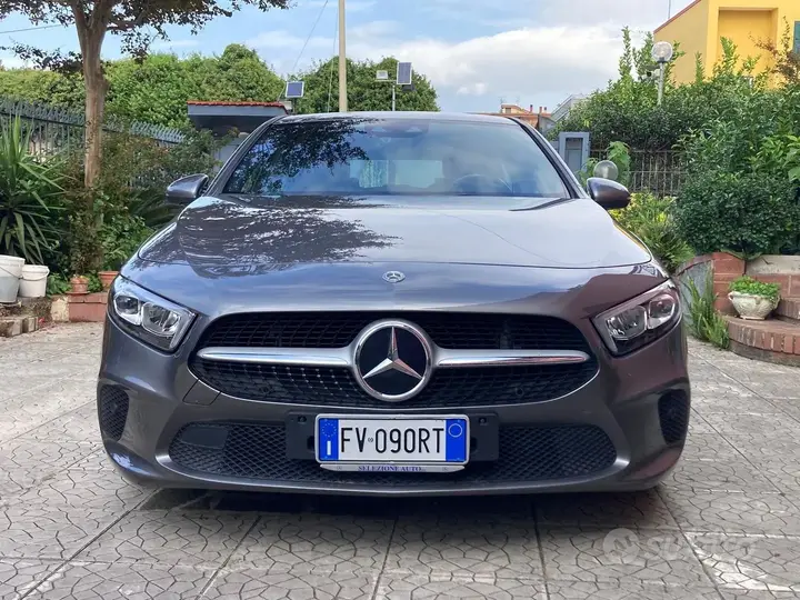 Mercedes-Benz A 180