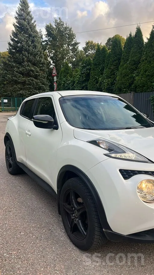 Nissan Juke 2015 photo 2